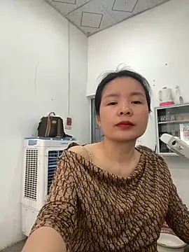 Ivy Trix2 online show from 03-15-26, 05:25