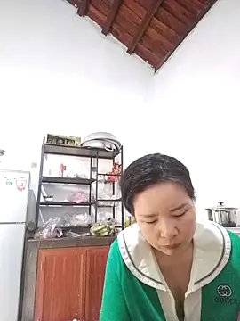 Ivy Trix2 online show from 03-30-26, 01:51