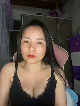 Snapshot of Ivy_Trix2 chatting on 02-28-26, 03:33 Ivy Trix2 online show from 02-28-26, 03:33