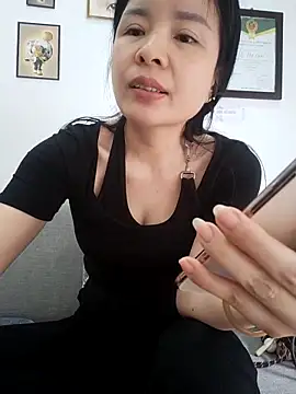 Ivy Trix2 online show from 05-04-26, 02:37