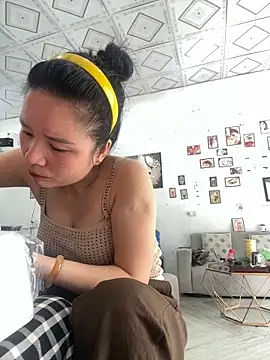 Ivy Trix2 online show from 03-27-26, 03:59