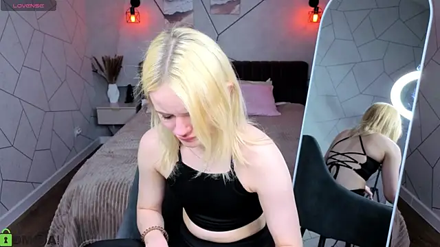 Tessa Ashe online show from 04-03-26, 09:27