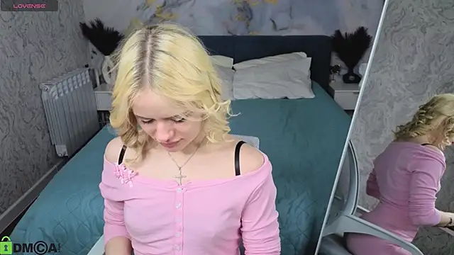 Tessa Ashe online show from 04-12-26, 09:12