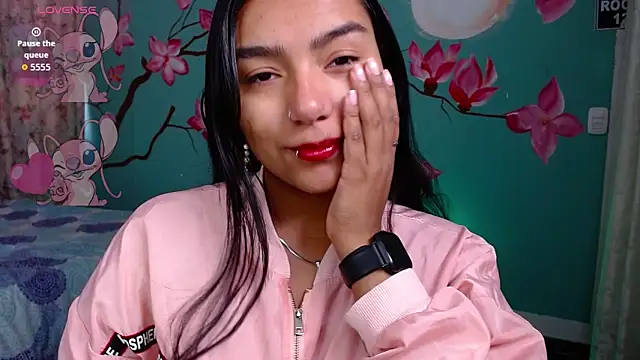 NoelleVireaux online show from 03-25-26, 11:42