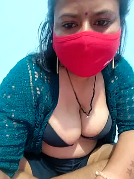 payal-12345 online show from 03-01-26, 05:18