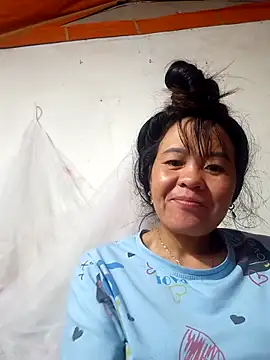 Candyk5 online show from 04-24-26, 01:40