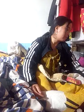 Candyk5 online show from 03-12-26, 05:28