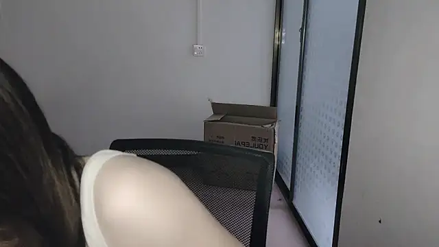 F-Yihao online show from 03-20-26, 07:09