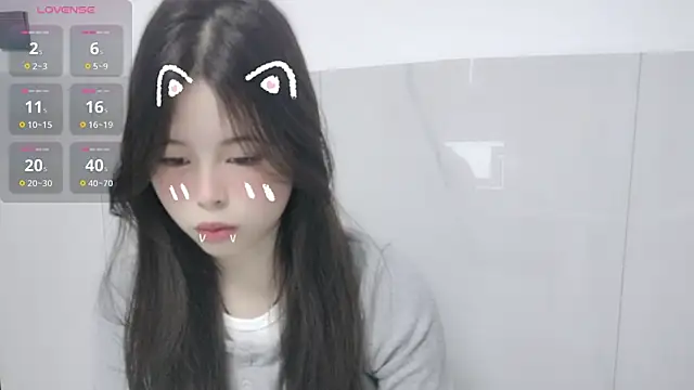 F-Yihao online show from 03-03-26, 05:03