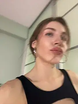 SofieLund online show from 04-03-26, 04:24