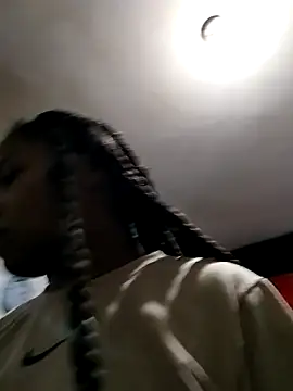 Sara Criss online show from 03-08-26, 06:22