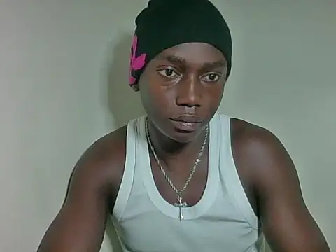 Snapshot of darkerberryguy chatting on 03-07-26, 03:57 darkerberryguy online show from 03-07-26, 03:57