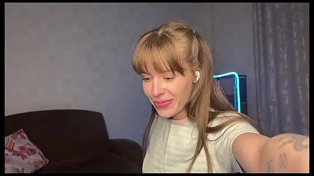 RosaMoore online show from 03-30-26, 02:40