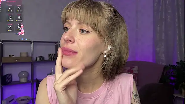 RosaMoore online show from 04-18-26, 07:07