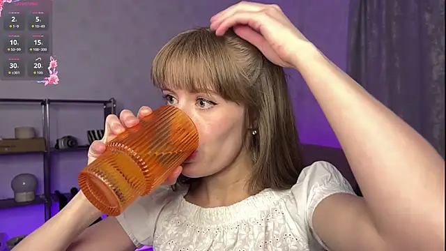 RosaMoore online show from 04-20-26, 02:40