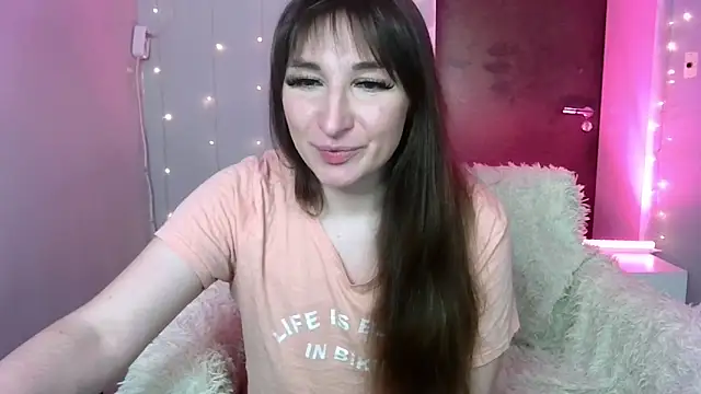 Birdie Kiss online show from 05-26-26, 09:02