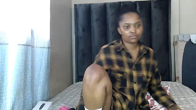 LexyDiana online show from 04-23-26, 10:00