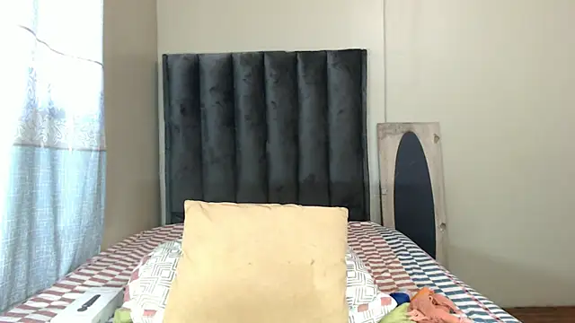 LexyDiana online show from 05-11-26, 06:04