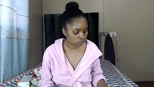 LexyDiana online show from 05-25-26, 06:12