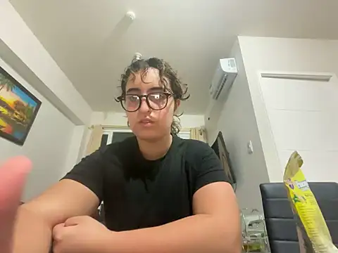 yassiestar online show from 03-21-26, 04:44