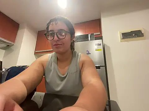 yassiestar online show from 03-25-26, 05:12