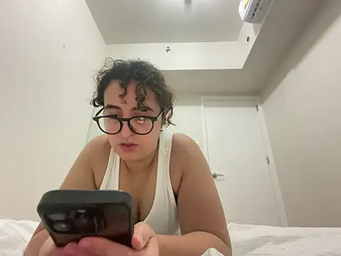 yassiestar online show from 03-26-26, 06:28