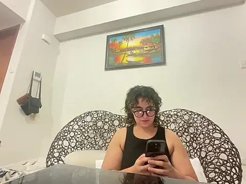 Snapshot of yassiestar chatting on 02-25-26, 06:52 yassiestar online show from 02-25-26, 06:52