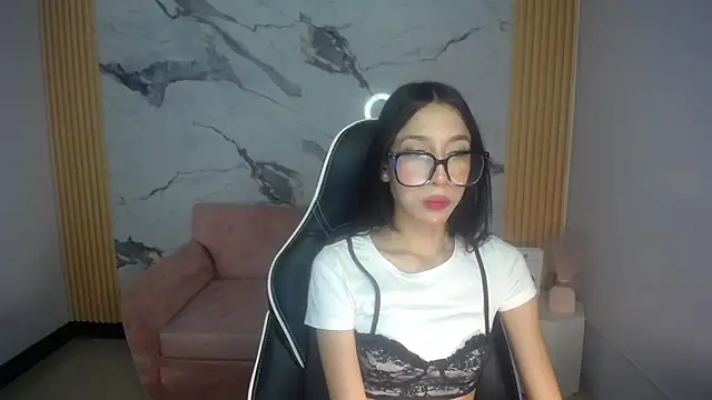 Snapshot of Roma_ch1 chatting on 04-01-26, 12:50 Roma ch1 online show from 04-01-26, 12:50