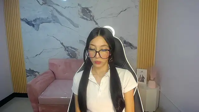 Snapshot of Roma_ch1 chatting on 03-28-26, 01:01 Roma ch1 online show from 03-28-26, 01:01