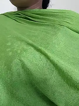 Snapshot of tamil_lathikaaa chatting on 04-08-26, 05:53 tamil lathikaaa online show from 04-08-26, 05:53