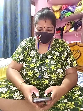 Snapshot of tamil_lathikaaa chatting on 04-04-26, 04:41 tamil lathikaaa online show from 04-04-26, 04:41