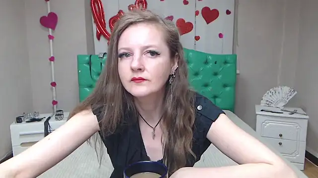MeganPirs online show from 04-21-26, 05:08