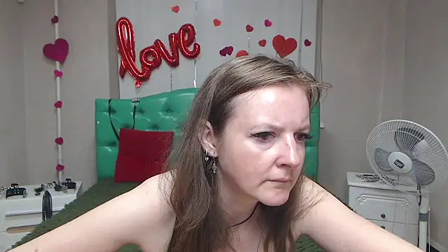 MeganPirs online show from 05-25-26, 05:11