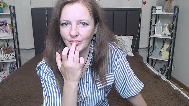 MeganPirs online show from 07-11-26, 05:13