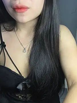 Snapshot of Tinn_tin chatting on 04-19-26, 03:24 Tinn tin online show from 04-19-26, 03:24
