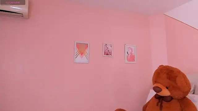 raquel mooon online show from 03-12-26, 04:55