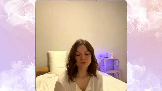 AliveCute online show from 04-15-26, 06:01