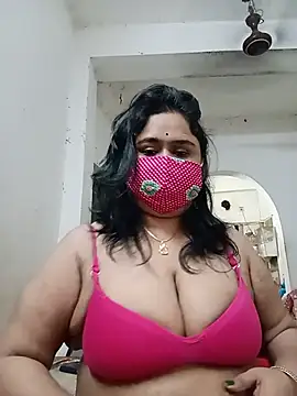 Snapshot of diyadey chatting on 06-21-26, 06:46 diyadey online show from 06-21-26, 06:46