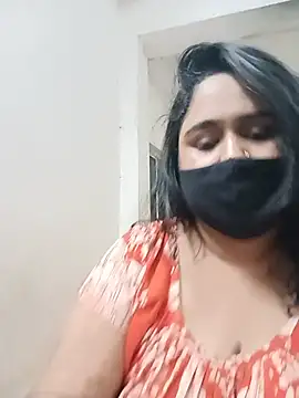 Snapshot of diyadey chatting on 05-30-26, 02:01 diyadey online show from 05-30-26, 02:01