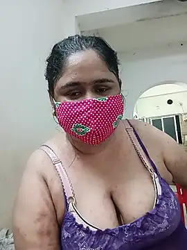 Snapshot of diyadey chatting on 06-03-26, 07:07 diyadey online show from 06-03-26, 07:07