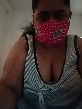 Snapshot of diyadey chatting on 06-15-26, 12:16 diyadey online show from 06-15-26, 12:16