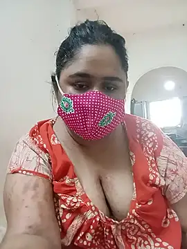 Snapshot of diyadey chatting on 06-02-26, 10:37 diyadey online show from 06-02-26, 10:37