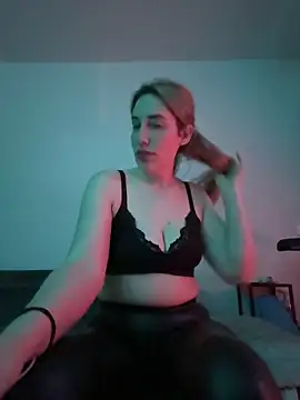 JuliaPrivat online show from 03-02-26, 09:22