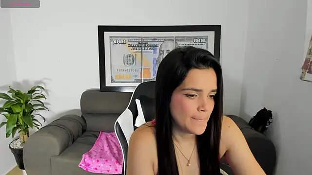 LucianaMoreaux online show from 03-01-26, 10:10