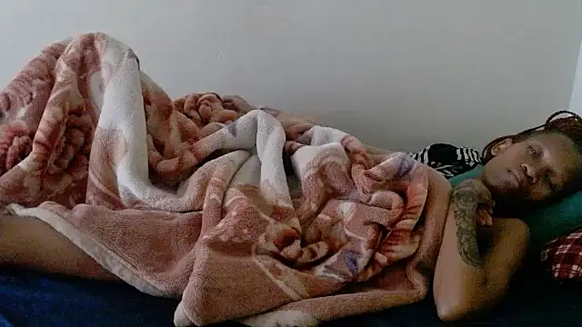 Freakycandy02 online show from 04-14-26, 08:08