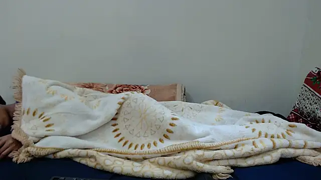 Freakycandy02 online show from 04-28-26, 02:27