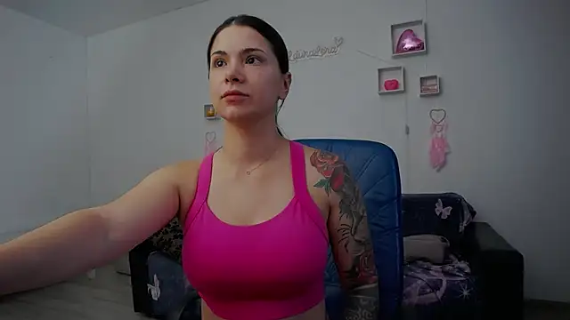 LauraLora3 online show from 06-30-26, 06:35