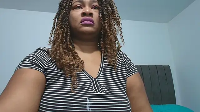luxy benet online show from 06-10-26, 10:49