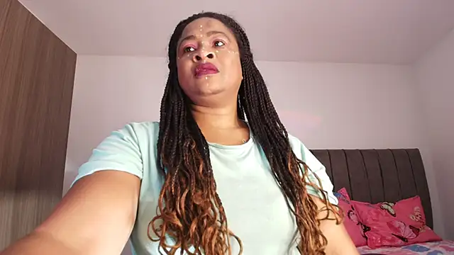 luxy benet online show from 04-30-26, 10:11