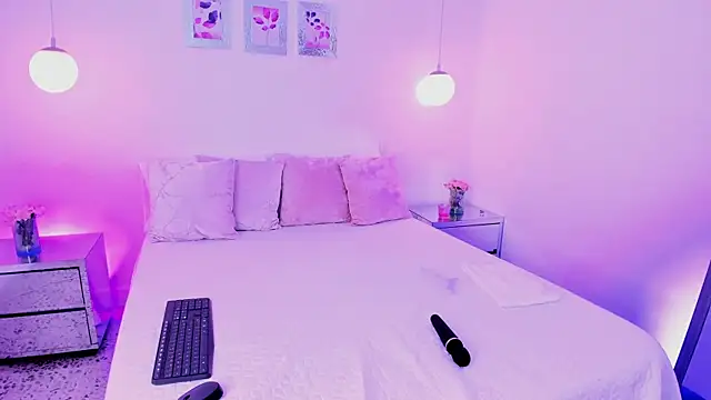 alessiaa7 online show from 03-31-26, 11:45